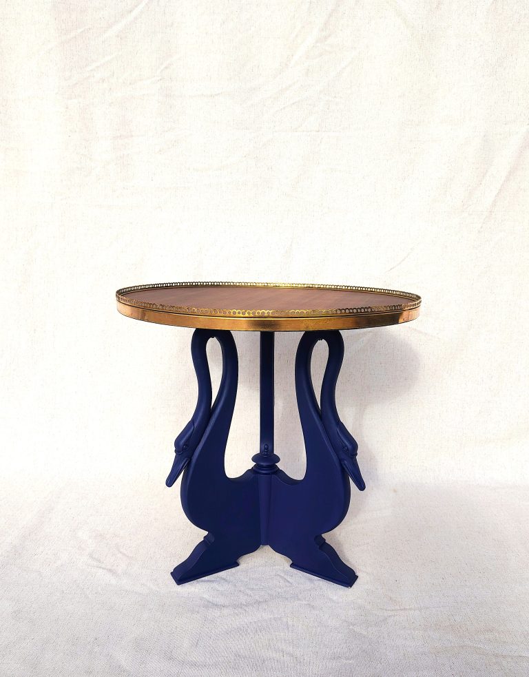 photo de table cygnes pour restauration de meuble