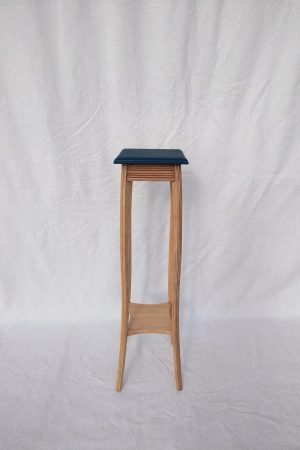 Sellette (porte-plante) au plateau vert profond